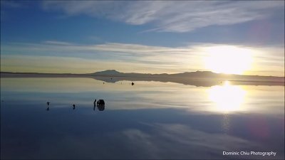 80后香港摄影师航拍玻利维亚盐湖，高空360°睇“天空之镜”