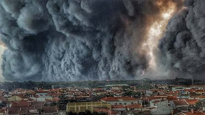 葡萄牙西班牙山火黑烟围城，场面犹如“世界末日”