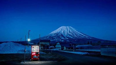 日本自动售货机乜都有得买，摄影师钟情拍摄兼搞展览