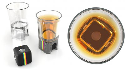 记录醉酒后丑态：PolaroidCube威士忌杯玩另类视角！