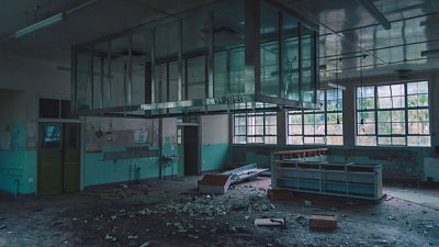 拍摄废弃医院竟然与儿时恶梦有关？