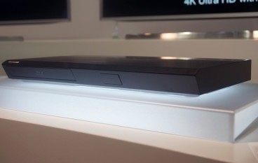 【IFA2015】Samsung弧形4KBlu-ray光驱亮相