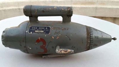 【最血腥】罕见二战德军战机蔡司“枪型”相机，网上放售卖$5.5万