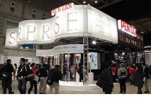 日本CP+直击：Pentax展馆排队试玩645D