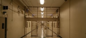 监狱卧虎藏龙，美国囚犯自组电脑骇进监狱网络