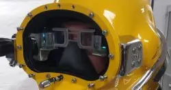 美国海军打造具有扩增实境功能的潜水头盔