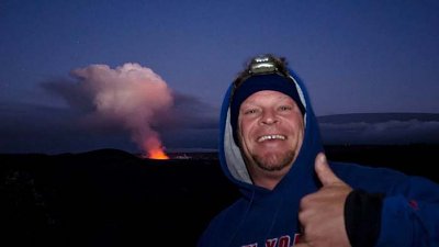 夏威夷著名火山摄影师SeanKing，怀疑吸入岩浆有毒蒸汽死亡