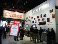 Canon第二财季净利润增长29%：受益日元贬值