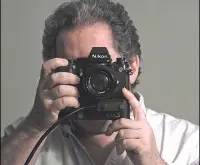 摄影师自拍17年展示数码相机发展历程
