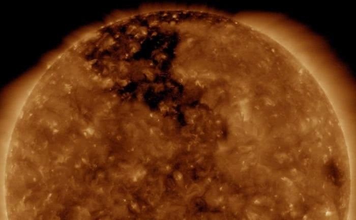 看太阳 就知道是否有致命太阳耀斑和日冕物质抛射