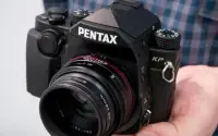 厂商为何热衷于开发APS-C画幅相机？