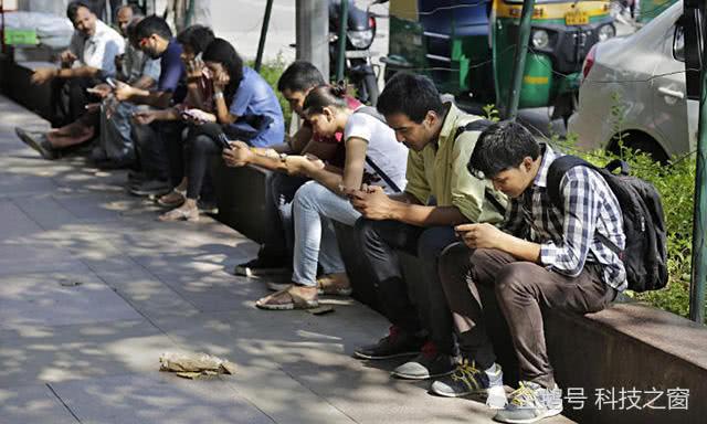 印度已经超过了越南成为仅次于中国的第二大手机制造国
