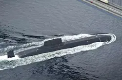 俄罗斯核潜艇又跑北大西洋转悠去了 难道真是去割海底光缆？