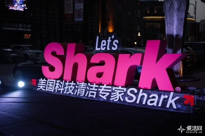 美国市场份额超越戴森的Shark带着会变形的吸尘器登陆中国啦
