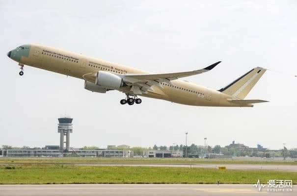 左手纽约右手新加坡成功首飞的空客A350-900ULR已经拿下世界最长商业航班