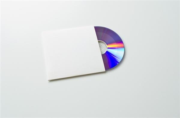 美国男子1.5元卖WindowsOEM恢复光碟：被判15个月