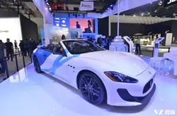 装配智能驾驶舱独一无二的玛莎拉蒂汽车亮相北京车展