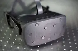 Oculus揭示HalfDome原型机支持变焦显示和140度视场角
