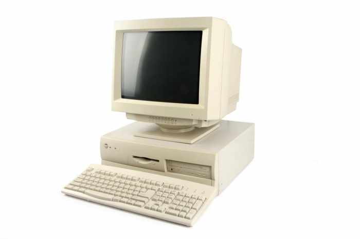 20年前 一部蓝色半透明的AppleiMacG3 重写电脑的应有姿态