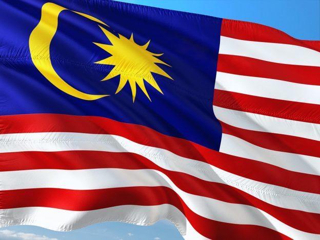 马来西亚60年来首度政党轮替 人民盼新政府解决民生问题