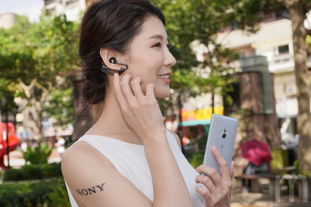 Sony真无线耳机XperiaEarDuo动手玩主打开放式聆听新感受售价7990元