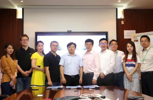 三家本土企业签署关于中国指纹安全芯片战略合作协议