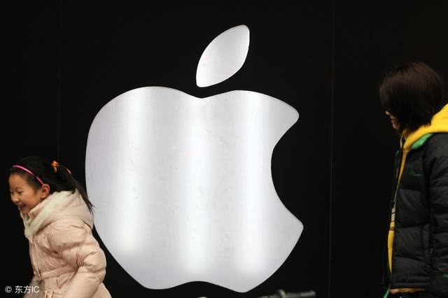 谁把苹果公司推上万亿美元市值巅峰？