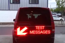 Uber自驾车新专利：在后视镜、挡风玻璃投射行进方向等资讯，告知路人或其他车辆