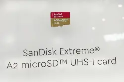 SanDisk展示Extreme规格400GBmicroSDXC记忆卡读取速度每秒160MB写入速度每秒90MB。