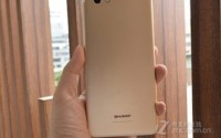 SharpZ3智能手机（金色64G双卡双待）京东官方旗舰店1299元（赠品）