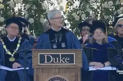 库克在杜克大学毕业典礼演讲：尽可能少收集用户信息