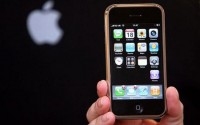 Apple：iPhone有数百个原型机我们从不抄袭
