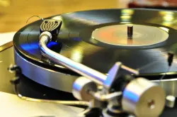 [音响研究室]文青的最爱，更是音响世界的极致工艺！但...黑胶唱片究竟是怎么发出声音的呢？