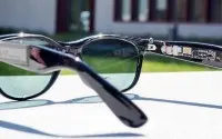 太阳能技术新突破眼镜变身手机充电器