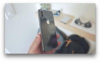 戴上手机壳的iPhone8这颜值还接受吗？