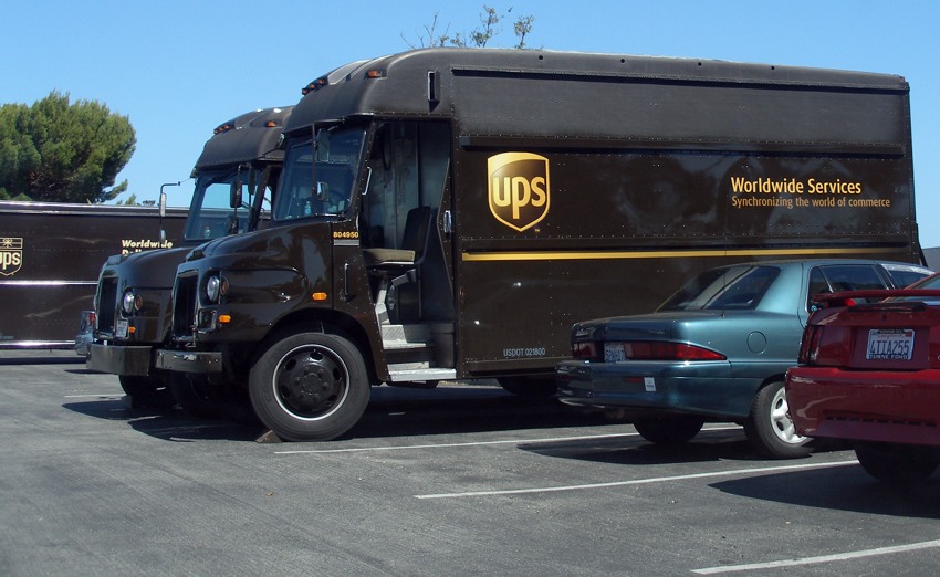 伡科技：UPS打算把纽约市的柴油快递车改为电动车，预计2022年达到6成以上