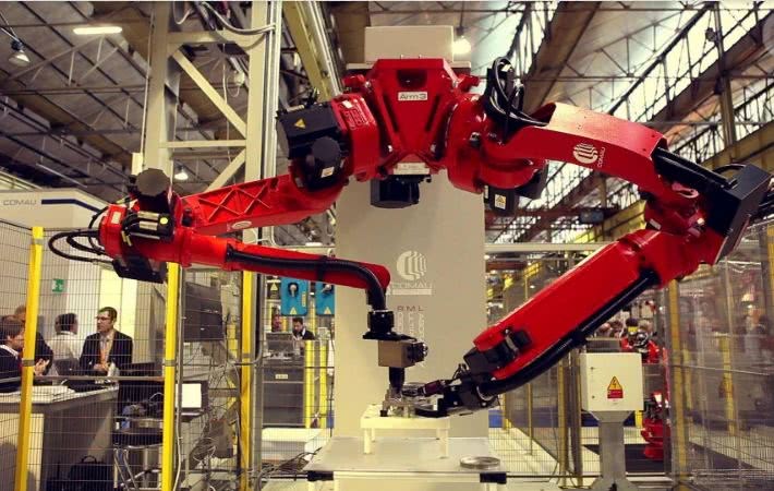 追赶机器人四大家族 中国机器人产业正处于跃升期