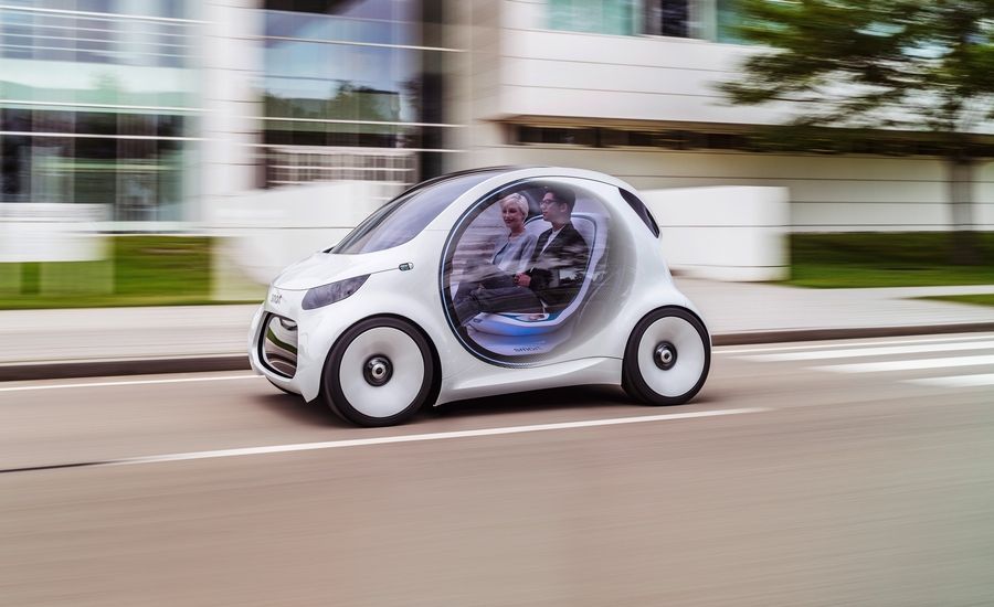 伡科技：有点可爱的SmartVisionEQFortwo全自动驾驶概念车，超酷车头屏幕可供外界交流