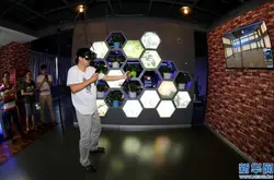 VR技术新突破 宇宙中自由行走无障碍