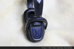 ALTEAMRFD-975W无线耳机摆脱线材的束缚在房间每个角落都能听见想听的声音