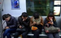 中国智能手机普及率58%远高于全球普及率43%
