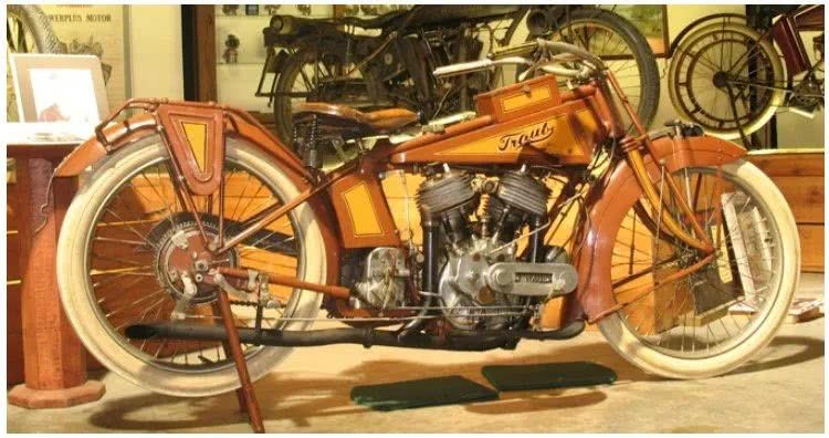 这台1916年的神秘摩托车 制造技术领先其时代 制造者却是个谜
