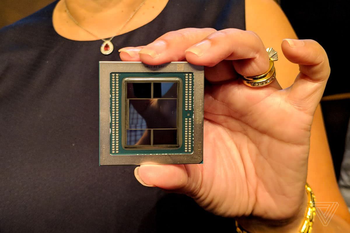 这是第一款配备32GB内存的7纳米GPU