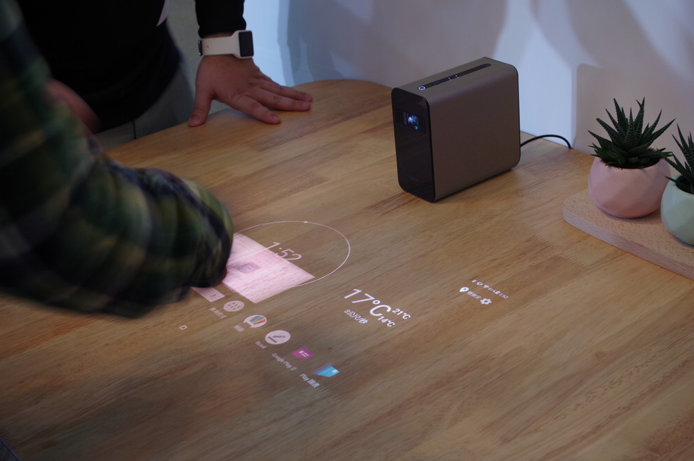 XperiaTouch互动投影机将在六月于日本推出，售价达15万日币