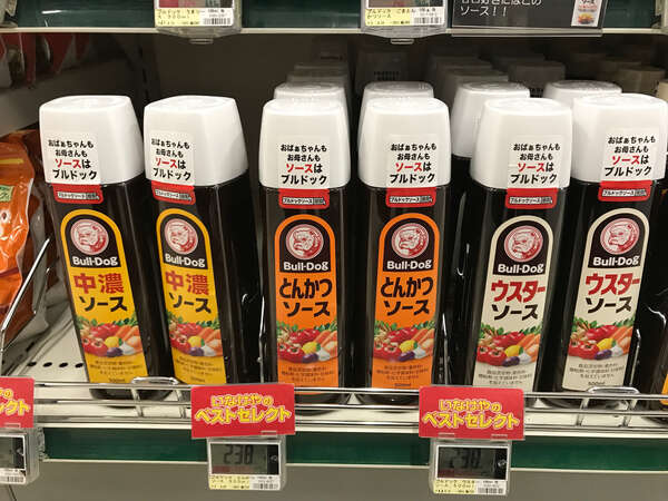 [面白日本]日式洋食酱料第一课：认识日本超市架上“中浓”、“猪排”、“伍斯塔”三种定番酱汁！