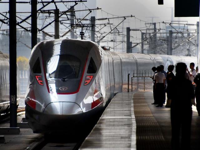 中国铁路将试点电子客票 2019年推向全国