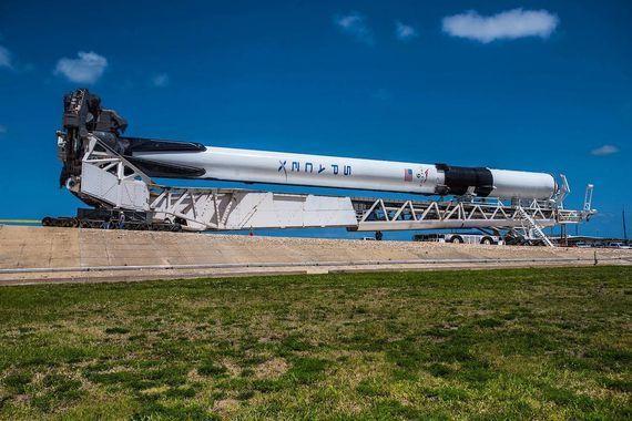 SpaceX猎鹰9号再次成功发射 完成第26次成功回收