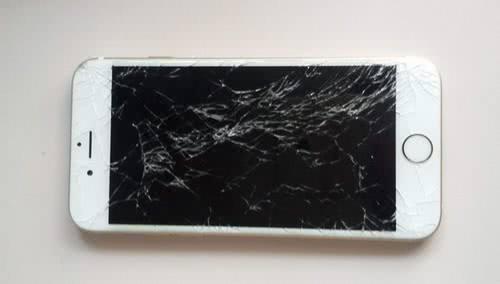 手机再也不怕摔了 三星推出不碎型OLED面板
