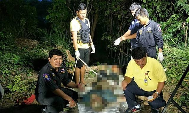 泰国春武里府妇人晚上垃圾池中发现水怪仔细一看竟是巨蜥正啃食男子尸体