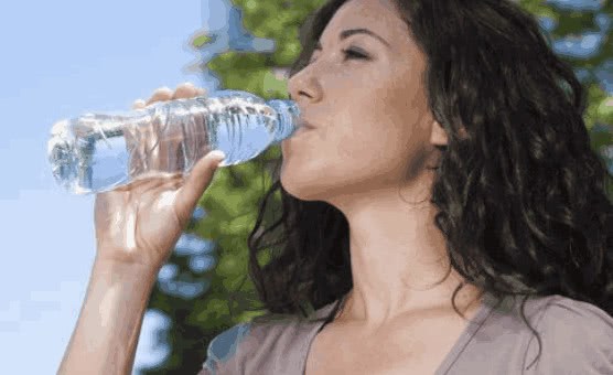 多喝水只是敷衍词？科学家用3个证据证明 叫你多喝水的人是真爱